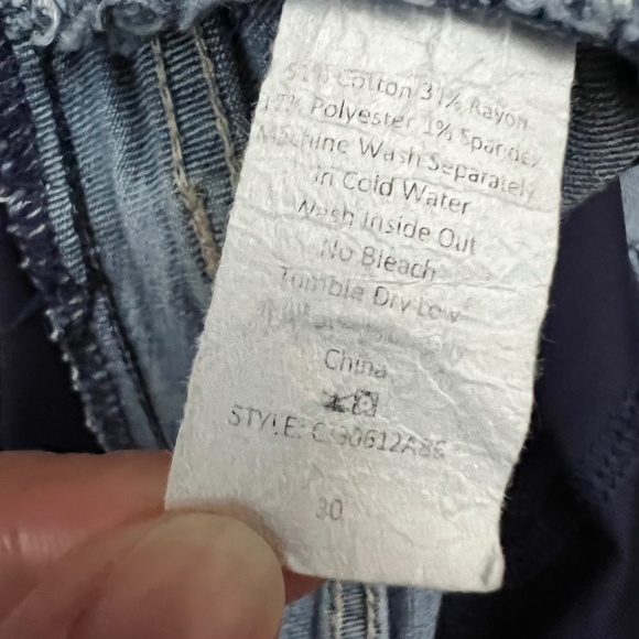 PINKBLUSH Maternity Distressed Jean Shorts Sz 30 - Picture 4 of 5